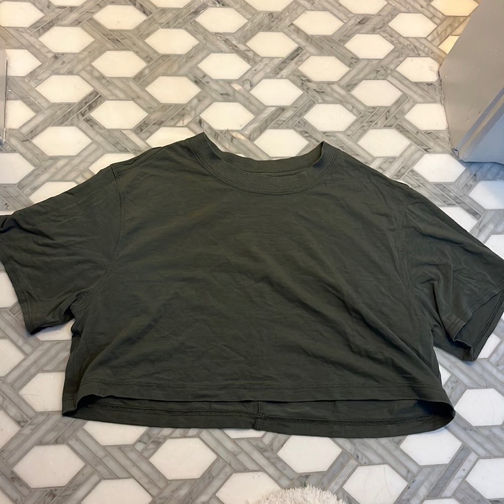 Lululemon All Yours Cropped T-Shirt, size 2